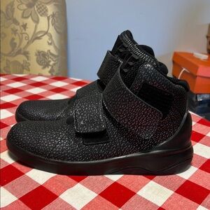 Nike marxman Men's Black High-Top Sneakers